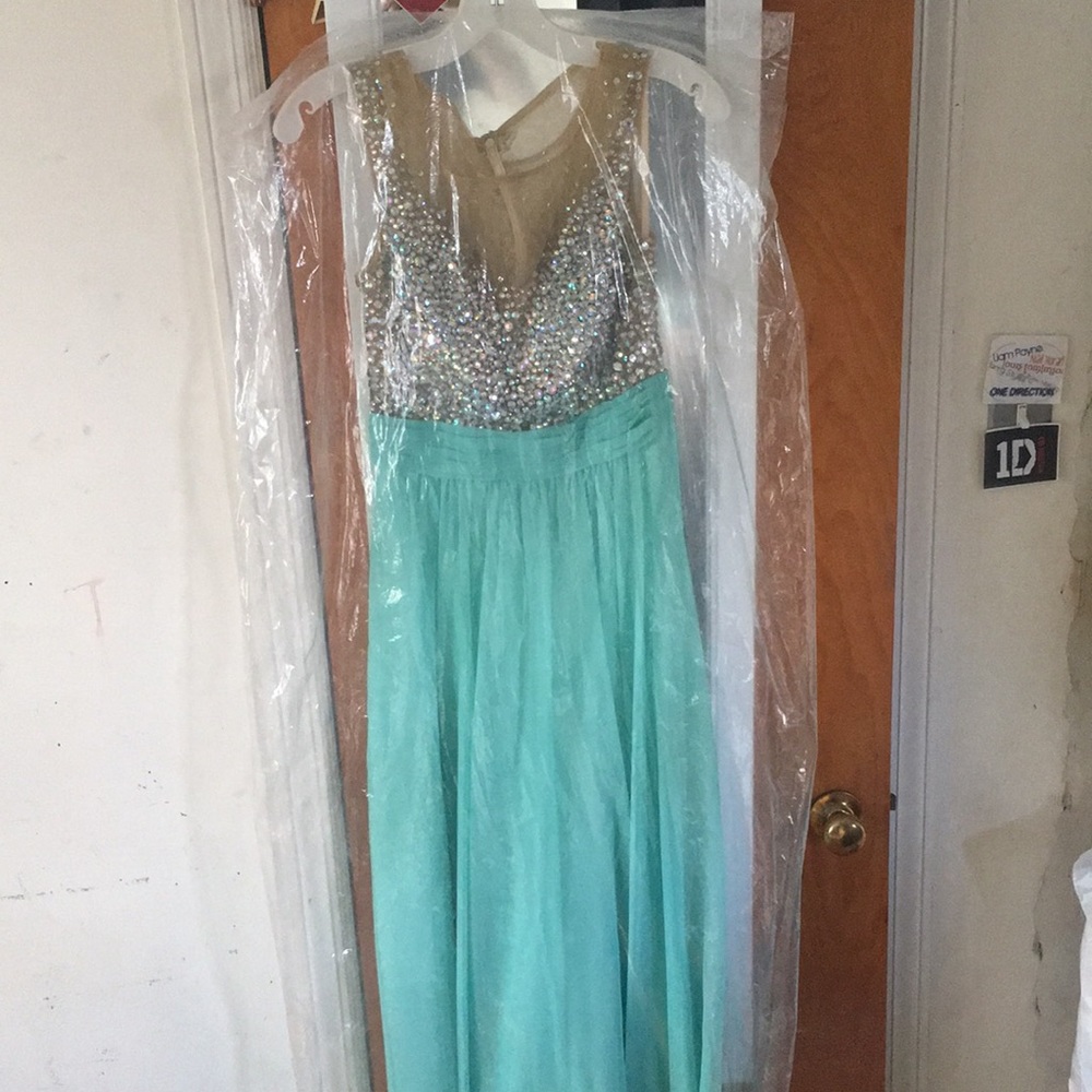 Prom dress